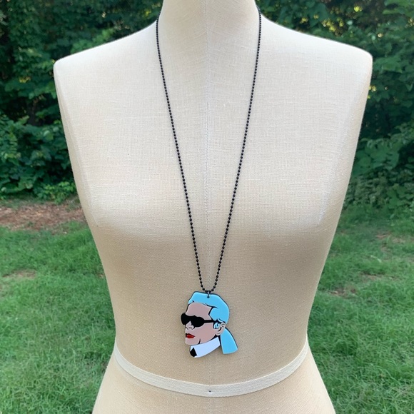 Karl Lagerfeld Laser-Cut Plastic Handmade Necklace. - Picture 2 of 4